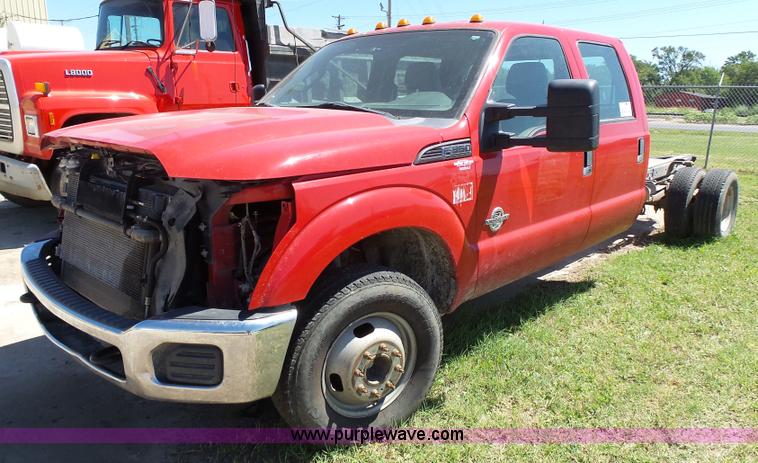 image for item K4703 2011 Ford F350 Super Duty Crew Cab pickup truck