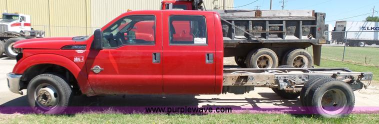 image for item K4703 2011 Ford F350 Super Duty Crew Cab pickup truck