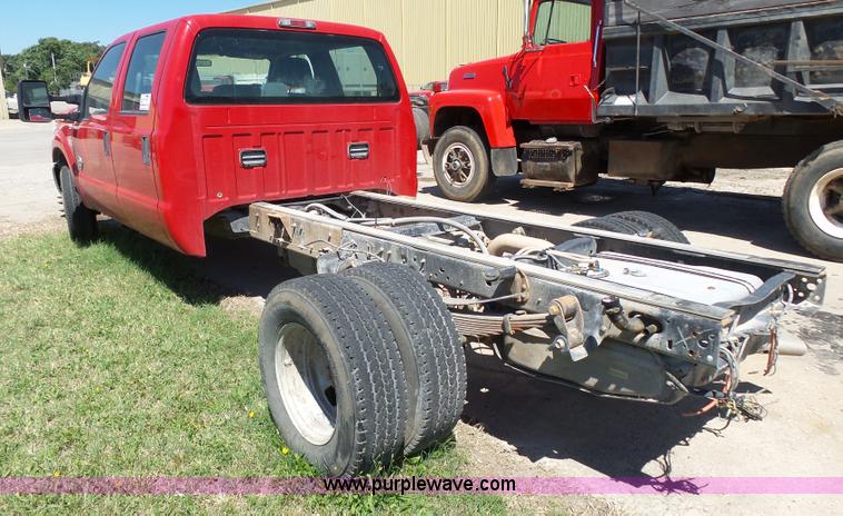 image for item K4703 2011 Ford F350 Super Duty Crew Cab pickup truck