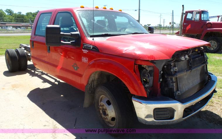 image for item K4703 2011 Ford F350 Super Duty Crew Cab pickup truck