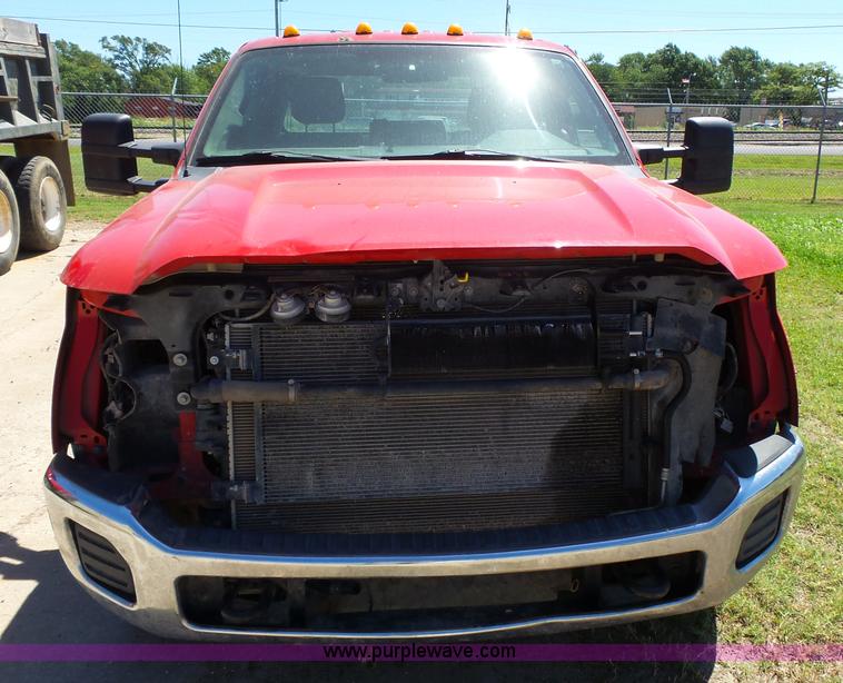 image for item K4703 2011 Ford F350 Super Duty Crew Cab pickup truck