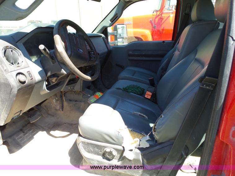 image for item K4703 2011 Ford F350 Super Duty Crew Cab pickup truck