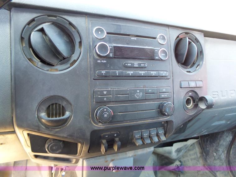 image for item K4703 2011 Ford F350 Super Duty Crew Cab pickup truck