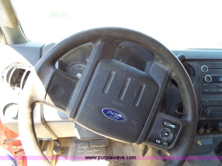image for item K4703 2011 Ford F350 Super Duty Crew Cab pickup truck