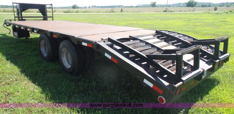 image for item K4733 1985 Rew G20D equipment trailer