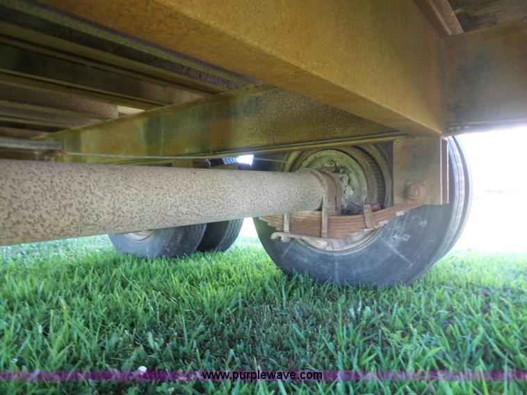 image for item K4733 1985 Rew G20D equipment trailer