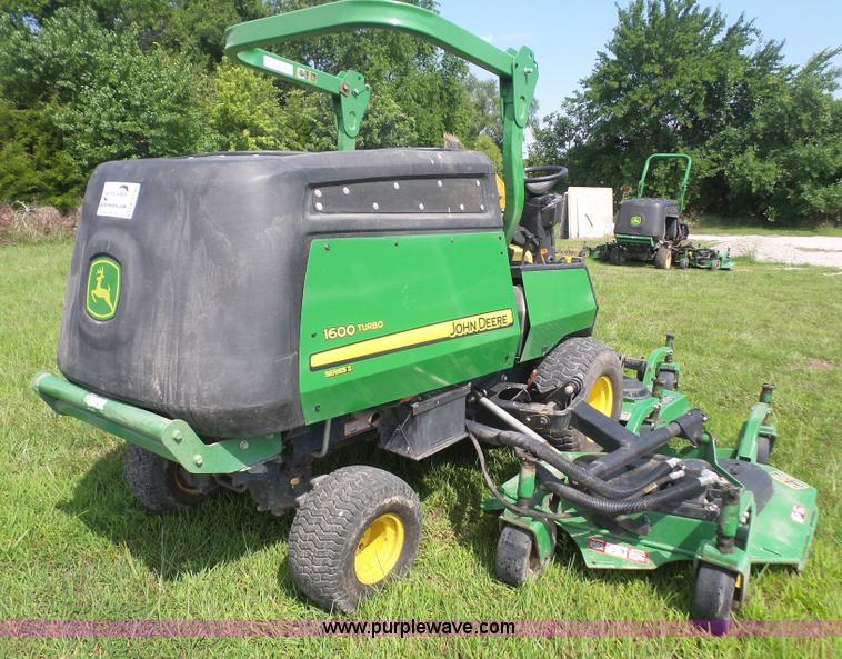 image for item K4740 2013 John Deere 1600 Series II lawn mower