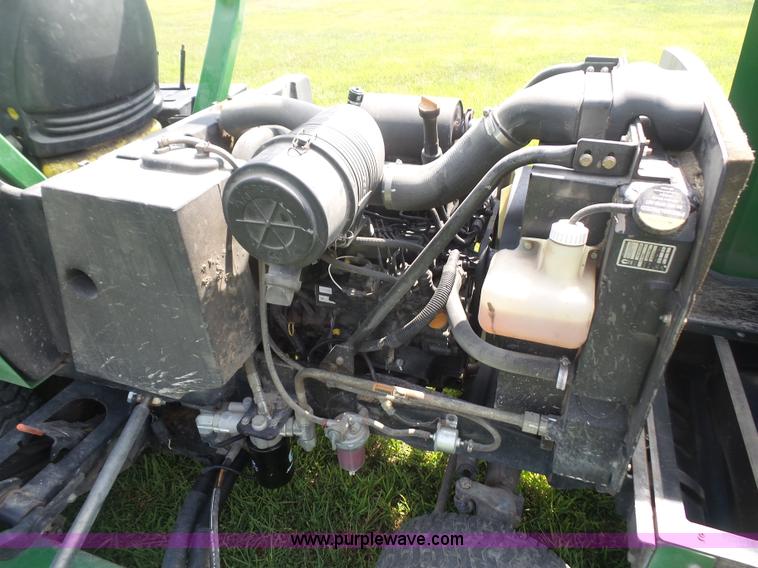image for item K4740 2013 John Deere 1600 Series II lawn mower