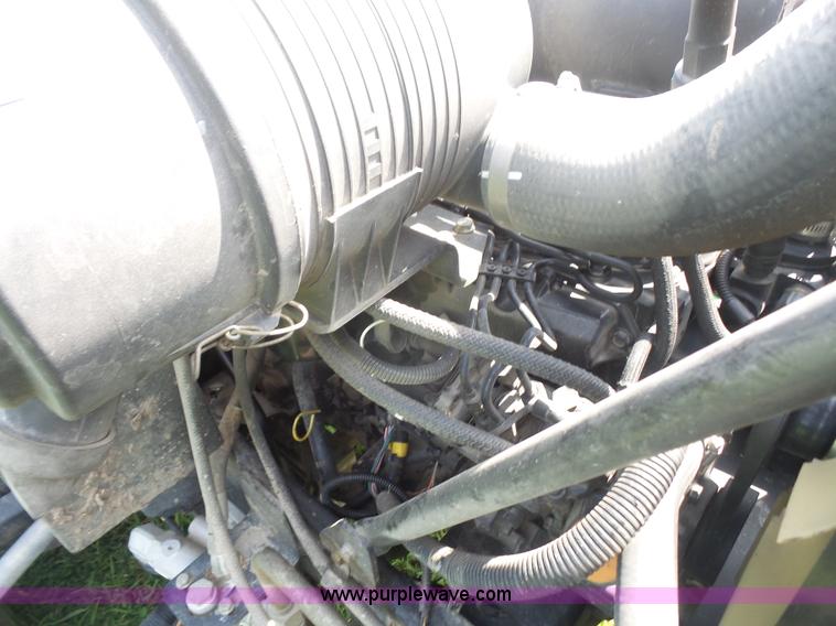 image for item K4740 2013 John Deere 1600 Series II lawn mower