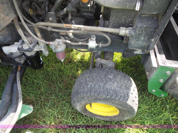 image for item K4740 2013 John Deere 1600 Series II lawn mower