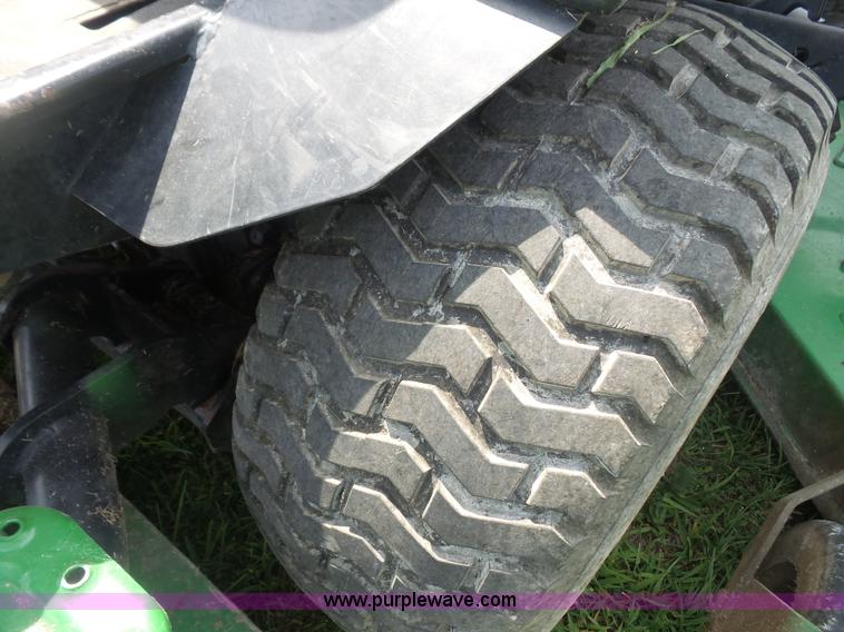 image for item K4740 2013 John Deere 1600 Series II lawn mower