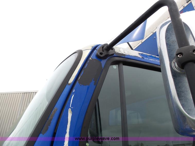 image for item K5269 2009 Freightliner Business Class M2 box truck