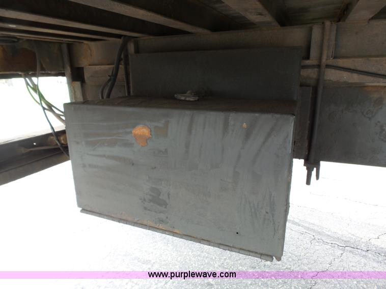 image for item K5269 2009 Freightliner Business Class M2 box truck