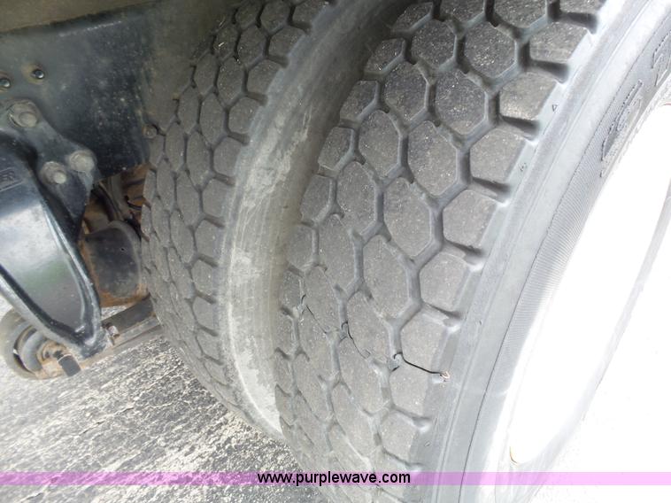 image for item K5269 2009 Freightliner Business Class M2 box truck