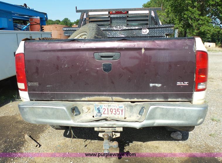 image for item K5274 2004 Dodge Ram 2500 pickup truck