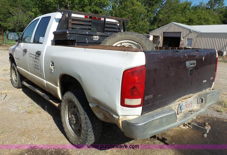 image for item K5274 2004 Dodge Ram 2500 pickup truck