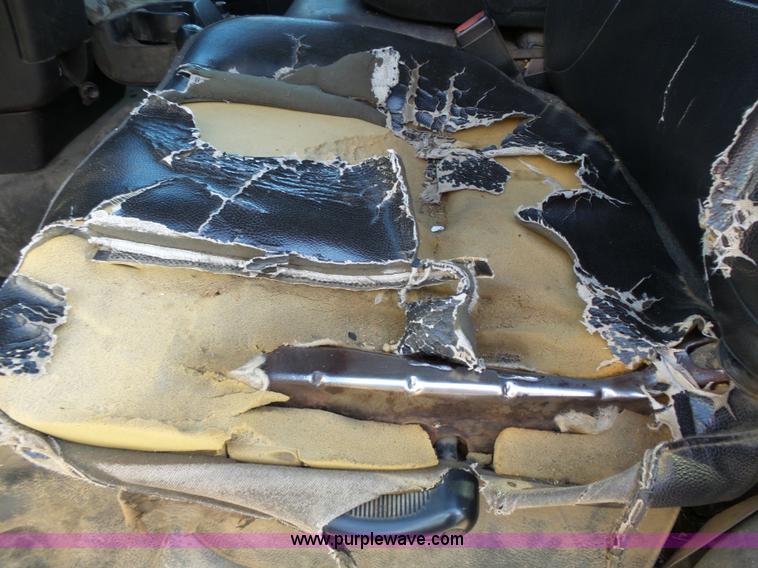 image for item K5274 2004 Dodge Ram 2500 pickup truck