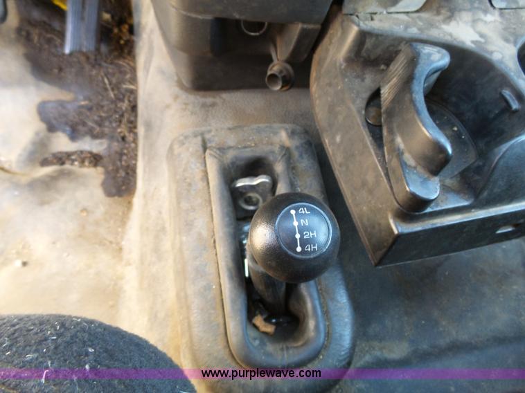 image for item K5274 2004 Dodge Ram 2500 pickup truck