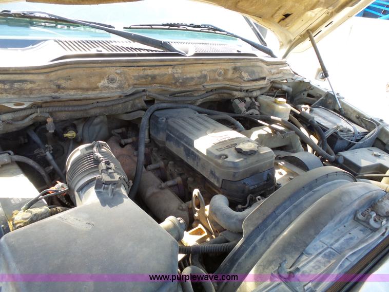 image for item K5274 2004 Dodge Ram 2500 pickup truck