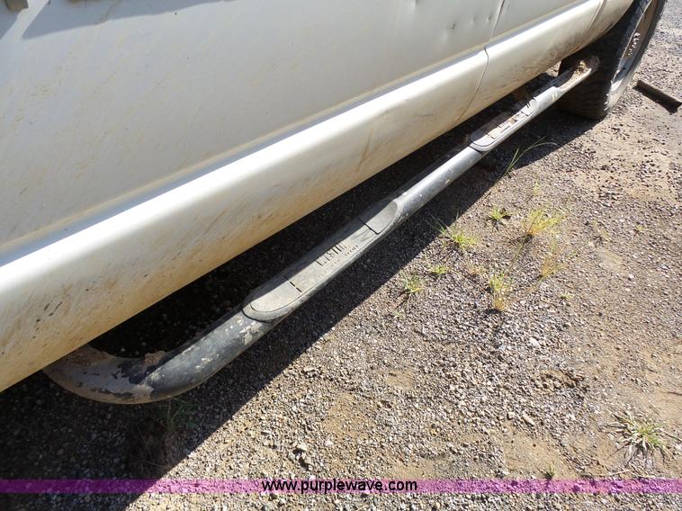 image for item K5274 2004 Dodge Ram 2500 pickup truck