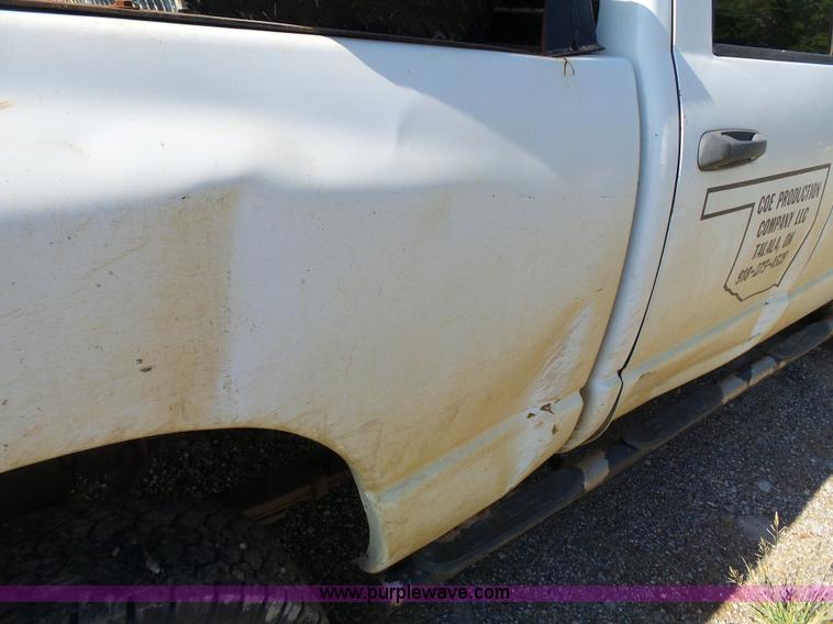 image for item K5274 2004 Dodge Ram 2500 pickup truck