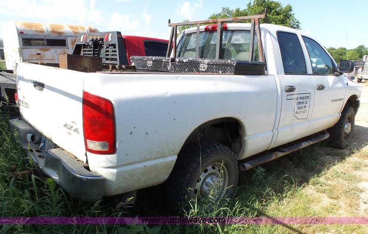 image for item K5276 2004 Dodge Ram 2500 Quad Cab pickup truck