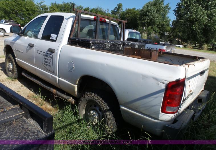 image for item K5276 2004 Dodge Ram 2500 Quad Cab pickup truck