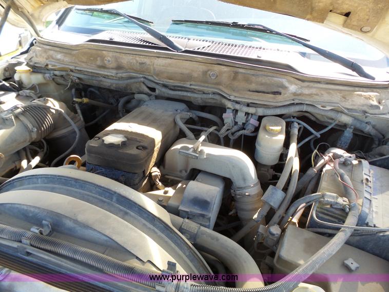 image for item K5276 2004 Dodge Ram 2500 Quad Cab pickup truck