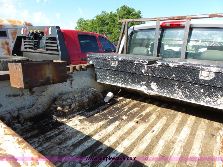 image for item K5276 2004 Dodge Ram 2500 Quad Cab pickup truck