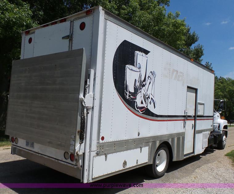 image for item K5331 1992 GMC TopKick delivery truck