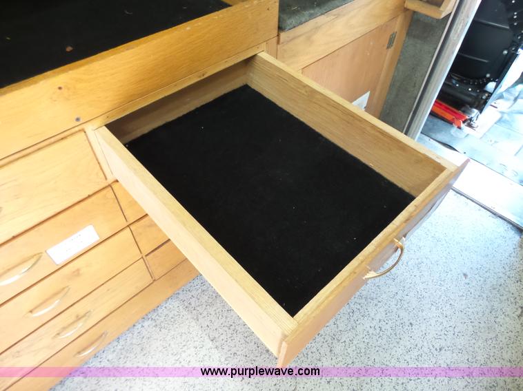 image for item K5331 1992 GMC TopKick delivery truck