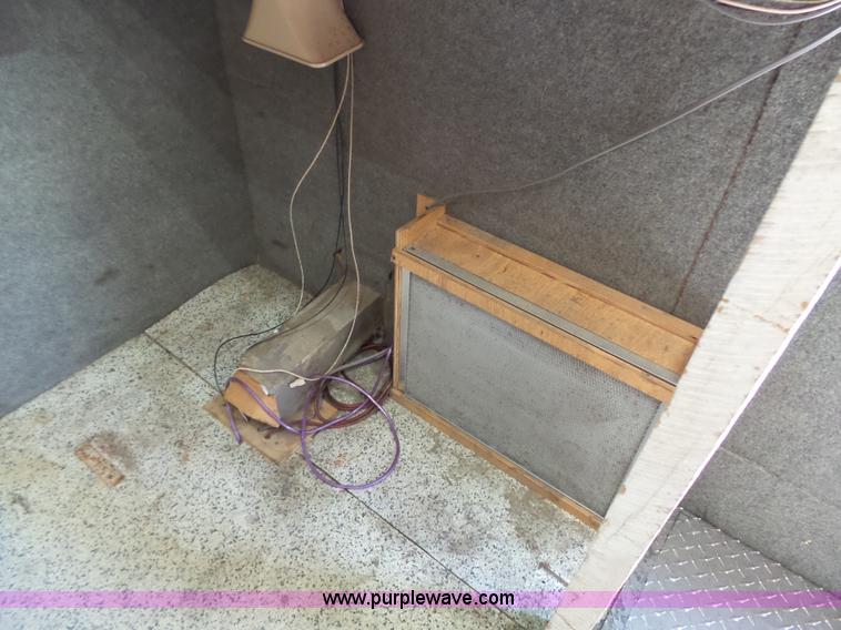 image for item K5331 1992 GMC TopKick delivery truck