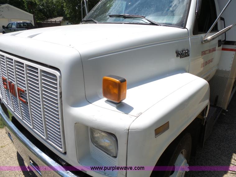 image for item K5331 1992 GMC TopKick delivery truck
