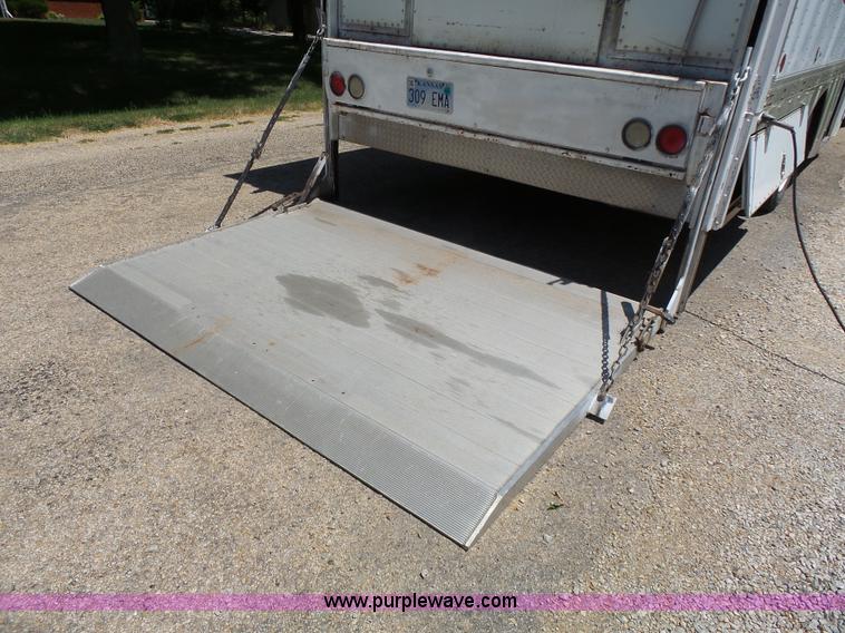 image for item K5331 1992 GMC TopKick delivery truck