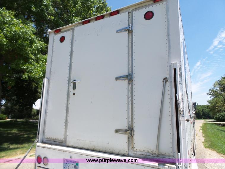 image for item K5331 1992 GMC TopKick delivery truck