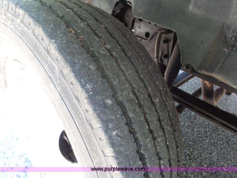 image for item K5331 1992 GMC TopKick delivery truck