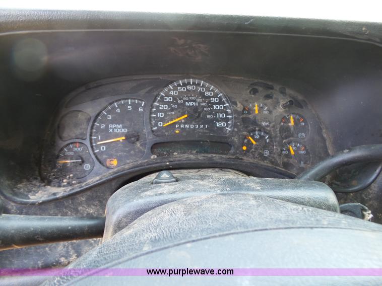 image for item K7063 2007 Chevrolet Silverado Classic 2500HD Ext. Cab pickup truck