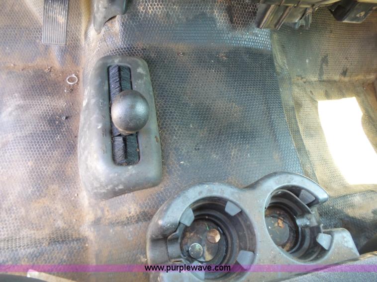 image for item K7063 2007 Chevrolet Silverado Classic 2500HD Ext. Cab pickup truck