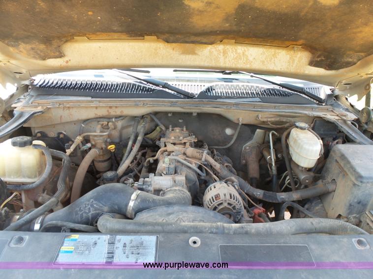 image for item K7063 2007 Chevrolet Silverado Classic 2500HD Ext. Cab pickup truck