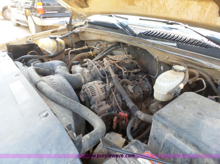 image for item K7063 2007 Chevrolet Silverado Classic 2500HD Ext. Cab pickup truck