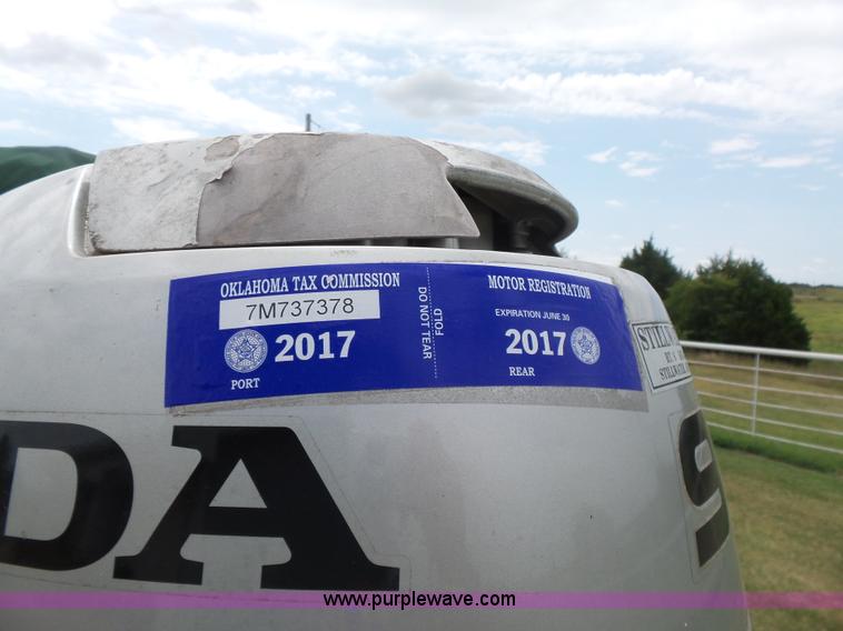 image for item K7064 2004 Crestline 2285CFI pontoon boat