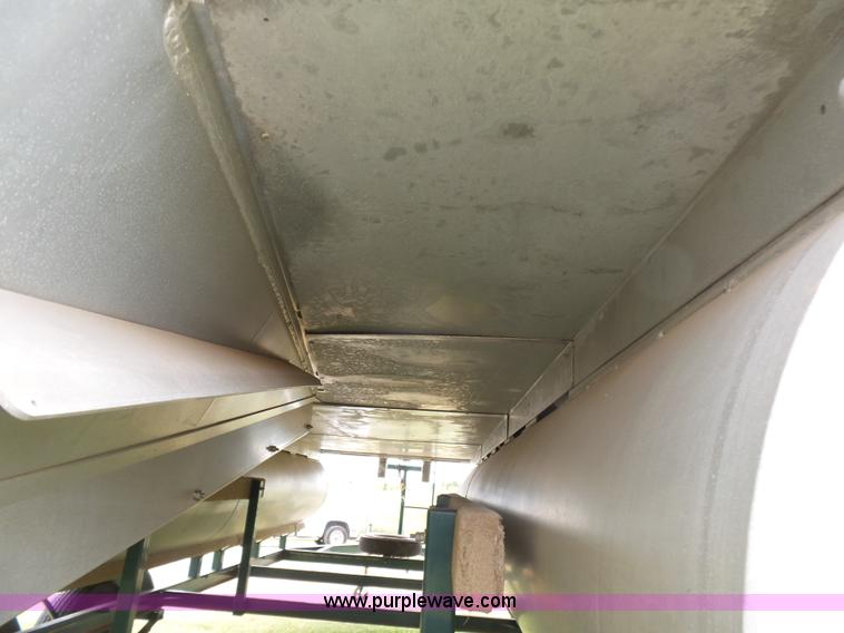 image for item K7064 2004 Crestline 2285CFI pontoon boat