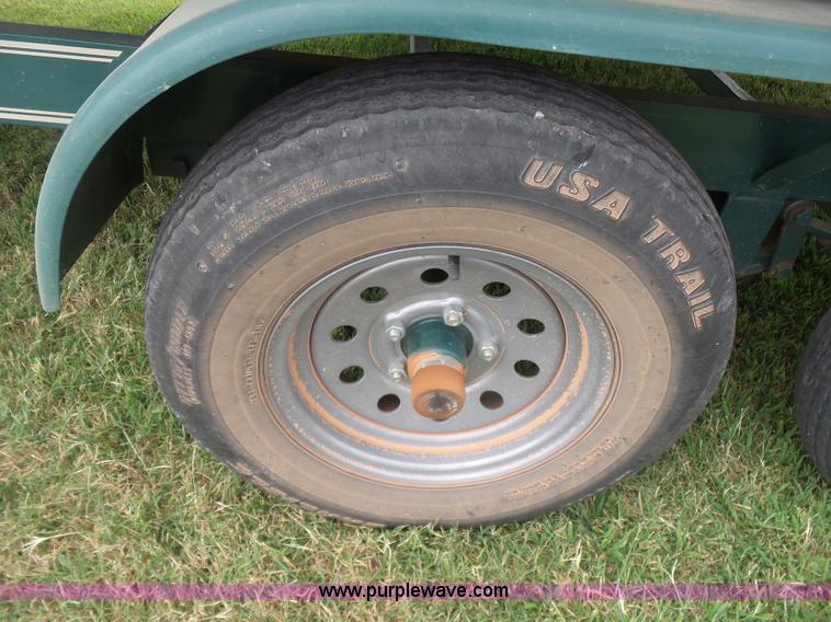 image for item K7064 2004 Crestline 2285CFI pontoon boat