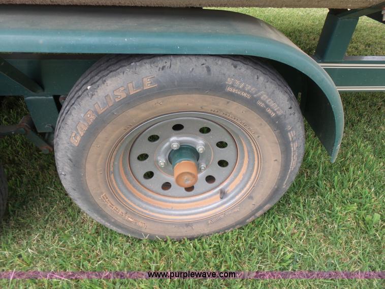 image for item K7064 2004 Crestline 2285CFI pontoon boat