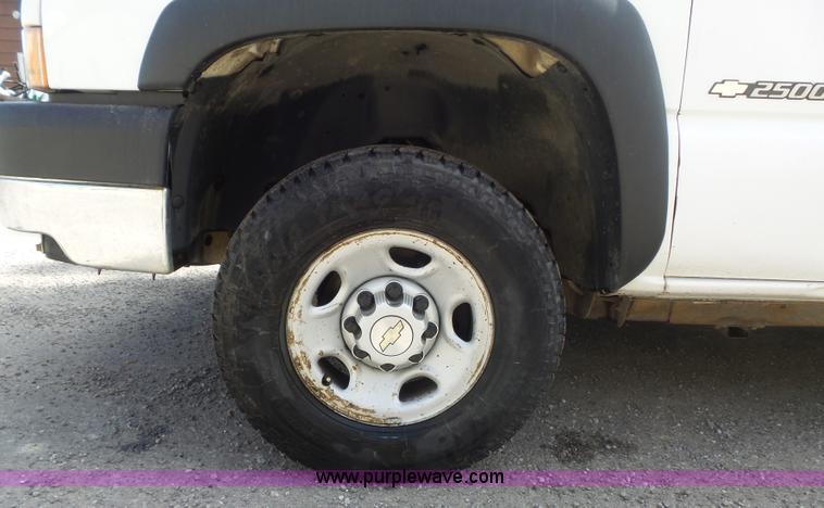 image for item K7730 2007 Chevrolet Silverado Classic 2500HD utility truck