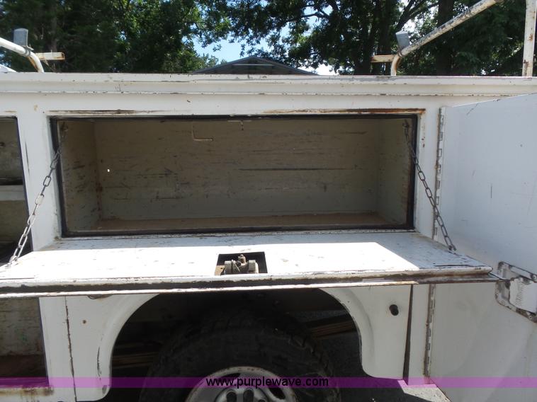 image for item K7730 2007 Chevrolet Silverado Classic 2500HD utility truck