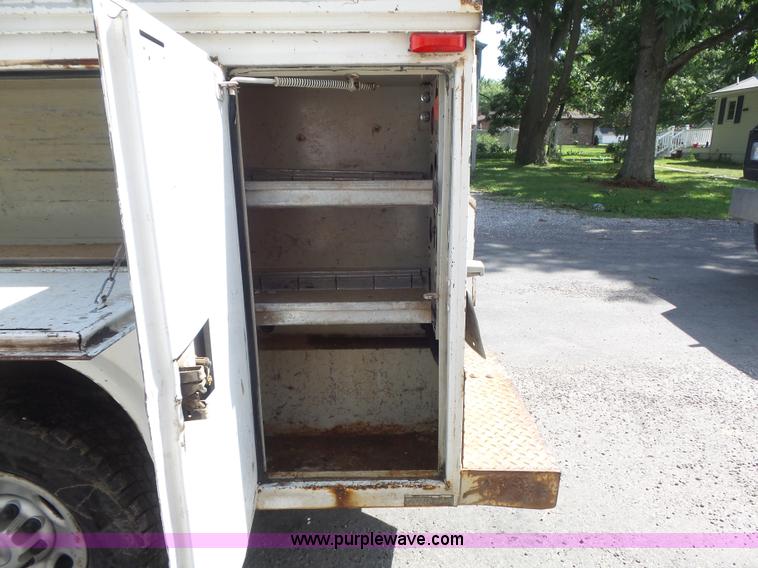 image for item K7730 2007 Chevrolet Silverado Classic 2500HD utility truck