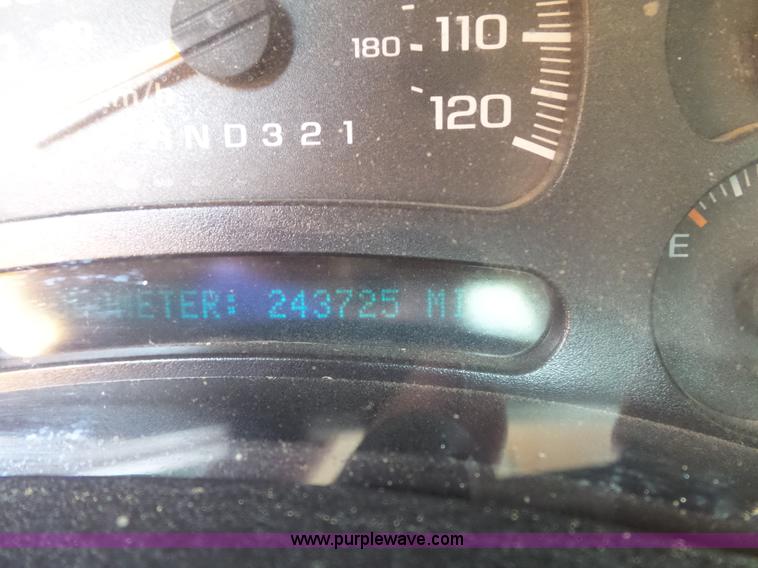 image for item K7730 2007 Chevrolet Silverado Classic 2500HD utility truck