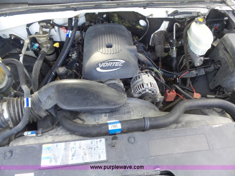 image for item K7730 2007 Chevrolet Silverado Classic 2500HD utility truck