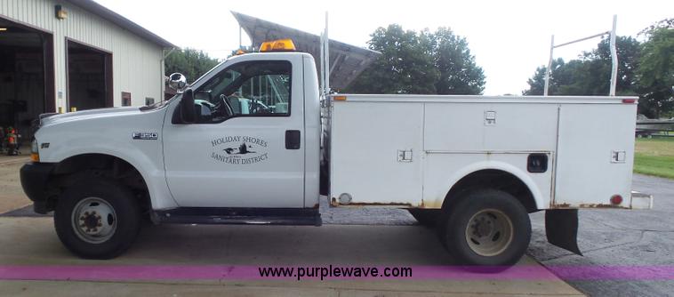 image for item K7733 2003 Ford F350 Super Duty XL utility truck